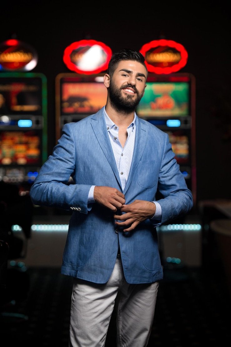 Antar muka permainan slot roguelike Indonesia Open menampilkan lima judul permainan populer